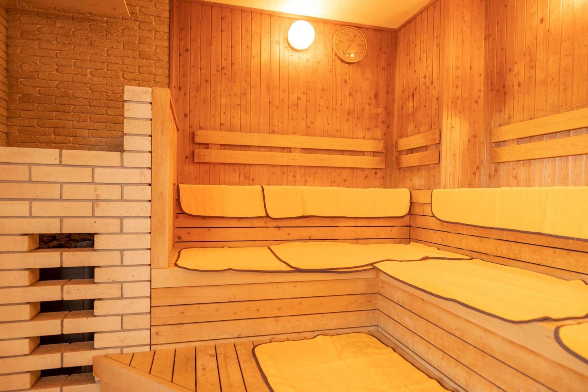 Hill Hotel Sunpia Iga Eksteriør bilde
